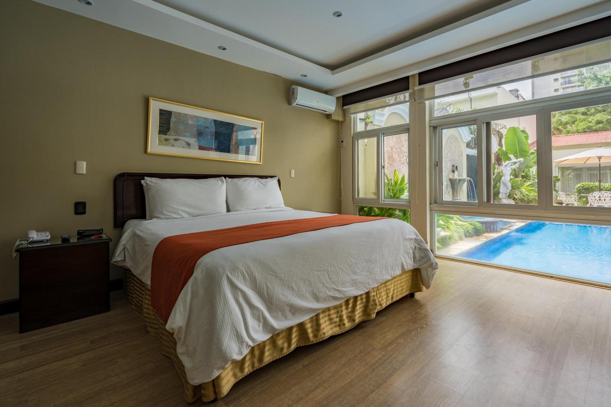 Hotel San Carlos Guatemala City Exterior photo